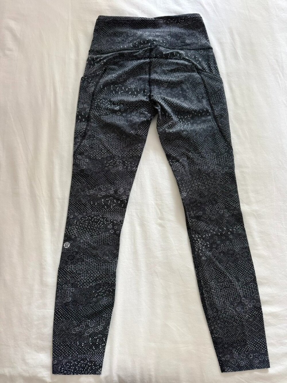 Lululemon Black White Geometric Patchwork Leggings Size 4 Full Length
